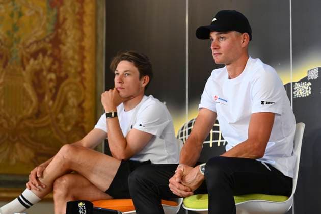 Tour de France 2025 03 07 2025 LILLE METROPOLE, FRANCE - JULY 03 : Philipsen Jasper (BEL) of Alpecin-Deceuninck and Van Der Poel Mathieu (NED) of Alpecin-Deceuninck talking to the press during a press conference, PK, Pressekonferenz and media activities ahead of the 112th edition of Tour de France an UCI World Tour 2.UWT cycling road race stage for Men Elite on July 3, 2025 in Lille Metropole, France, 03 07 2025 ( Motordriver Kenny Verfaillie - Lille Metropole France  Copyright: xVincentxKalutx