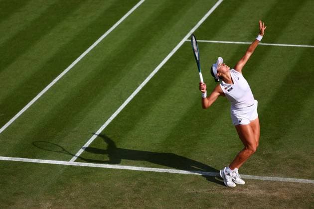 Caroline Dolehide during her second round match Wimbledon Tennis Championships, Day 4, The All England Lawn Tennis and Croquet Club, London, UK - 03 Jul 2025London The All England Lawn Tennis and United Kingdom  Copyright: xJamesxMarsh Shutterstockx 15382593dq