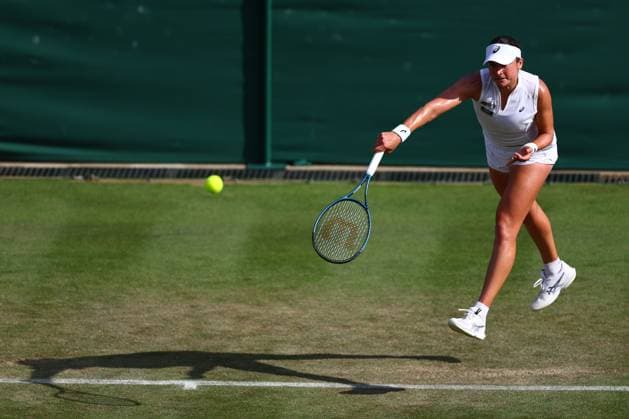 Barbora Krejcikova wins her second round match Wimbledon Tennis Championships, Day 4, The All England Lawn Tennis and Croquet Club, London, UK - 03 Jul 2025London The All England Lawn Tennis and United Kingdom  Copyright: xJamesxMarsh Shutterstockx 15382593ee