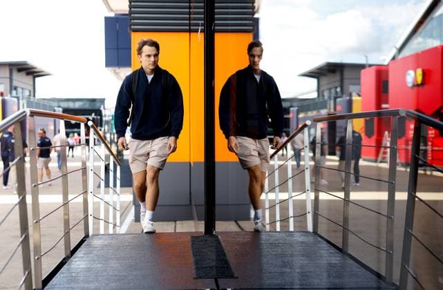 F1 - BRITISH GRAND PRIX 2025 PIASTRI Oscar (aus), McLaren F1 Team MCL39, portrait during the Formula 1 Qatar Airways British Grand Prix 2025, 12th round of the 2025 FIA Formula One World Championship, WM, Weltmeisterschaft from July 4 to 6, 2025 on the Silverstone Circuit, in Silverstone, United Kingdom - SilverstoneUnited Kingdom  Copyright: xDPPIx