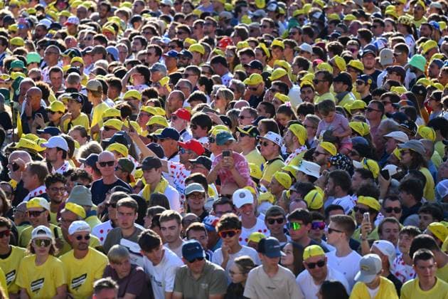 Tour de France 2025 03 07 2025 LILLE METROPOLE, FRANCE - JULY 03 : Fans during the teams presentation prior of the 112th edition of Tour de France an UCI World Tour 2.UWT cycling road race stage for Men Elite on July 3, 2025 in Lille Metropole, France, 03 07 2025 ( Motordriver Kenny Verfaillie - Lille Metropole France  Copyright: xVincentxKalutx