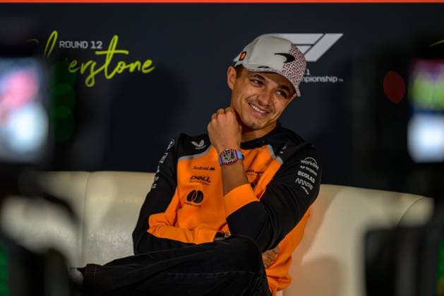 FORMULE 1 : Grand Prix de Grande Bretagne - Silverstone - 03 07 2025 4 Lando Norris (GBR) McLaren F1 Team (GBR) MCL39 Mercedes, during the 2025 Formula 1 British Grand Prix, round 12 of the 2025 Formula 1 World Championship, WM, Weltmeisterschaft which takes place from July 4 to 6, 2025 at the Silverstone Great Britain (GB).  Copyright: xIANxBUNDEYx xMPSxAGENCYx x