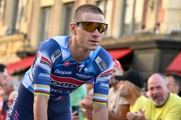 Tour de France 2025 03 07 2025 LILLE METROPOLE, FRANCE - JULY 03 : Evenepoel Remco (BEL) of Soudal - Quick Step during the teams presentation prior of the 112th edition of Tour de France an UCI World Tour 2.UWT cycling road race stage for Men Elite on July 3, 2025 in Lille Metropole, France, 03 07 2025 ( Motordriver Kenny Verfaillie - Lille Metropole France  Copyright: xJanxDexMeuleneirx
