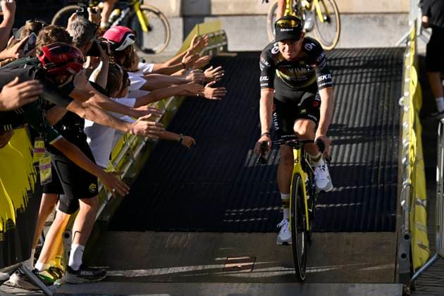 Tour de France 2025 03 07 2025 LILLE METROPOLE, FRANCE - JULY 03 : Van Aert Wout (BEL) of Team Visma - Lease a Bike during the teams presentation prior of the 112th edition of Tour de France an UCI World Tour 2.UWT cycling road race stage for Men Elite on July 3, 2025 in Lille Metropole, France, 03 07 2025 ( Motordriver Kenny Verfaillie - Lille Metropole France  Copyright: xJanxDexMeuleneirx