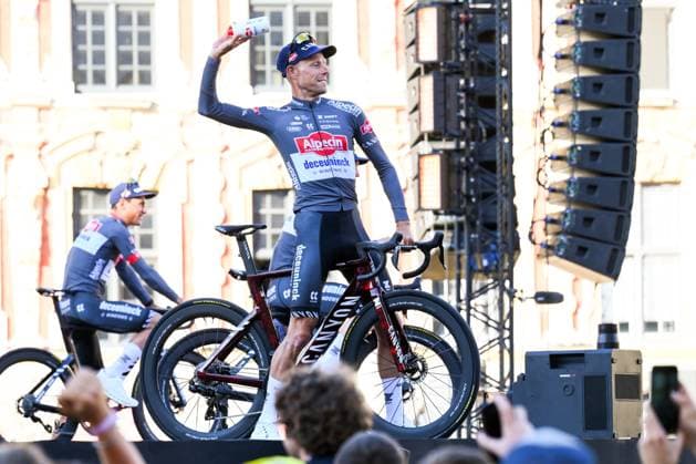 Tour de France 2025 03 07 2025 LILLE METROPOLE, FRANCE - JULY 03 : Rider of Alpecin - Deceuninck during the teams presentation prior of the 112th edition of Tour de France an UCI World Tour 2.UWT cycling road race stage for Men Elite on July 3, 2025 in Lille Metropole, France, 03 07 2025 ( Motordriver Kenny Verfaillie -  Copyright: xVincentxKalutx