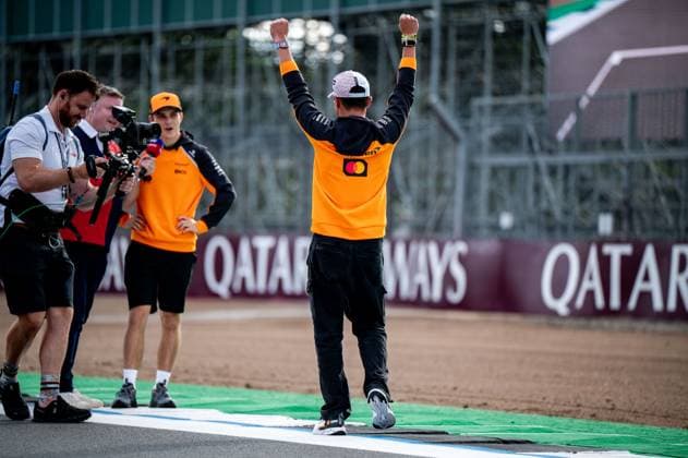 F1 - BRITISH GRAND PRIX 2025 NORRIS Lando (gbr), McLaren F1 Team MCL39, portrait during the Formula 1 Qatar Airways British Grand Prix 2025, 12th round of the 2025 FIA Formula One World Championship, WM, Weltmeisterschaft from July 4 to 6, 2025 on the Silverstone Circuit, in Silverstone, United Kingdom - SilverstoneUnited Kingdom  Copyright: xALBERTOxVIMERCATIx