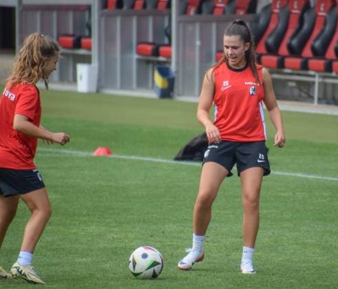 Schwarzwald Stadion, 3th July 2025 Leela Egli (20 Freiburg) during the training from the SC Freiburg Frauen on 3th july 2025 (Arne van der Ben SPP) Copyright: xArnexvanxderxBenx xSPPx spp-en-ArVaDeBeSp-SPO-27