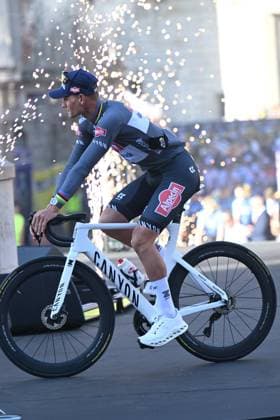 03-07-2025 Presentazione Squadre Tour De France 2025; 2025, Alpecin - Deceuninck; Van Der Poel, Mathieu; Lille; 