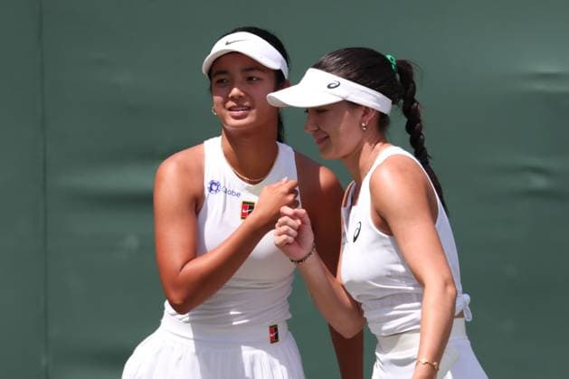L R Alexandra Eala PHI , Eva Lys GER , Women Doubles, Women s Doubles Tennis Wimbledon 2025 Grand Slam ITF ATP WTA AELTC London Great Britain 3 July 2025 Copyright: xJuergenxHasenkopfx