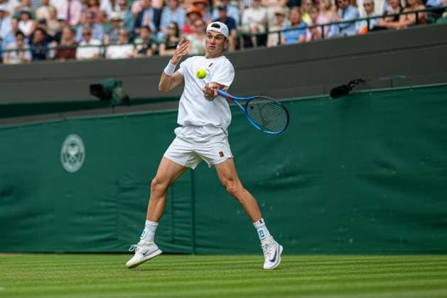 Tennis - Wimbledon Championship 2025 - Day 4 LONDON, ENGLAND - Thursday, July 3, 2025: Jack Draper (GBR) during the Gentlemen s Singles 2nd Round on Day Four of The Championships Wimbledon 2025 at the All England Lawn Tennis and Croquet Club. (Photo by Kirsten Holst Propaganda) LONDON All England Lawn Tennis and Croquet Club GREATER LONDON ENGLAND  Copyright: xKirstenxHolstx 2025-07-03-124-Wimbledon_2025_Day_4