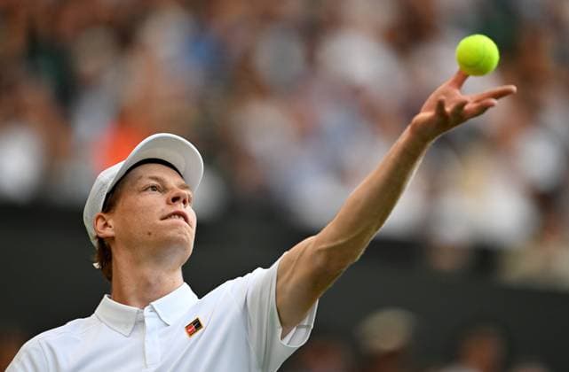 (250704) -- LONDON, July 4, 2025 -- Jannik Sinner serves during the men s singles second round match between Jannik Sinner of Italy and Aleksandar Vukic of Australia at the Wimbledon Tennis Championships in London, Britain, July 3, 2025. ) (SP)BRITAIN-LONDON-TENNIS-WIMBLEDON-MEN S SINGLES LixYing 