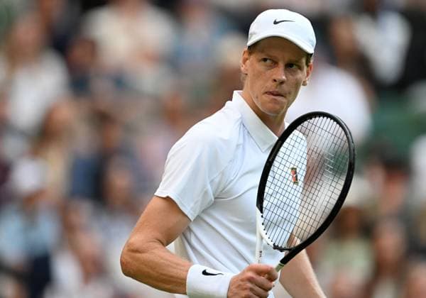 (250704) -- LONDON, July 4, 2025 -- Jannik Sinner reacts during the men s singles second round match between Jannik Sinner of Italy and Aleksandar Vukic of Australia at the Wimbledon Tennis Championships in London, Britain, July 3, 2025. ) (SP)BRITAIN-LONDON-TENNIS-WIMBLEDON-MEN S SINGLES LixYing 