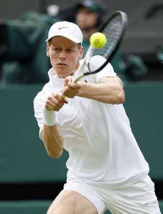 Tennis: Wimbledon championships Jannik Sinner of Italy plays against Aleksandar Vukic of Australia in the men s singles second round at the Wimbledon tennis tournament in London on July 3, 2025.  A14AA0004700694P