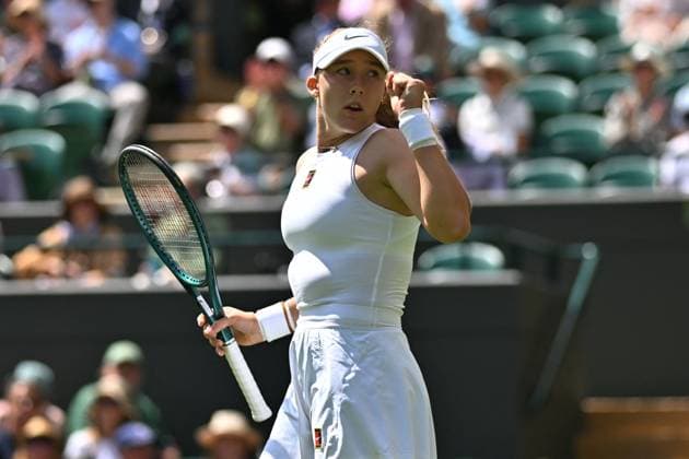 Wimbledon - 2nd Round Mirra Andrea (RUS) during her second round match at the 2025 Wimbledon Championships at the AELTC in London, GREAT BRITAIN, on July 3, 2025. Photo by Corinne Dubreuil ABACAPRESS.COM London United Kingdom  Copyright: xDubreuilxCorinne ABACAx