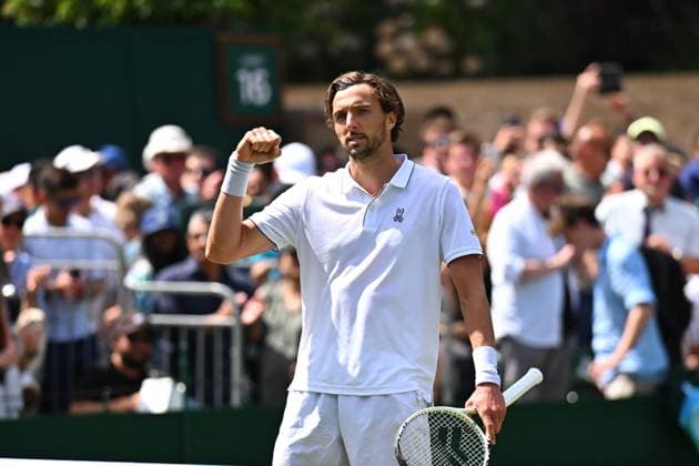 Wimbledon - 2nd Round Arthur Rinderknech (FRA) during his second round match at the 2025 Wimbledon Championships at the AELTC in London, GREAT BRITAIN, on July 3, 2025. Photo by Corinne Dubreuil ABACAPRESS.COM London United Kingdom  Copyright: xDubreuilxCorinne ABACAx