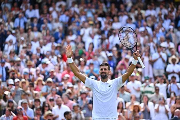 Wimbledon - 2nd Round Novak Djokovic (SRB) during his second round match at the 2025 Wimbledon Championships at the AELTC in London, GREAT BRITAIN, on July 3, 2025. Photo by Corinne Dubreuil ABACAPRESS.COM London United Kingdom  Copyright: xDubreuilxCorinne ABACAx