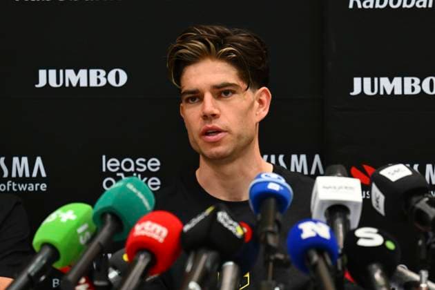 Tour de France 2025 04 07 2025 LILLE METROPOLE, FRANCE - JULY 04 : Van Aert Wout (BEL) of Team Visma - Lease a Bike talking to the press during a press conference, PK, Pressekonferenz and media activities ahead of the 112th edition of Tour de France an UCI World Tour 2.UWT cycling road race stage for Men Elite on July 4, 2025 in Lille Metropole, France, 04 07 2025 ( Motordriver Kenny Verfaillie - Lille Metropole France  Copyright: xVincentxKalutx