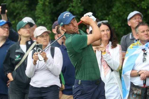 Marcel Siem GER hits from the rough, 36 BMW International Open 2025, Golf, DP World Tour, Men, Round 2, 04 07 2025 Eichenried Bayern Germany Copyright: xkolbert-press ChristianxKolbertx