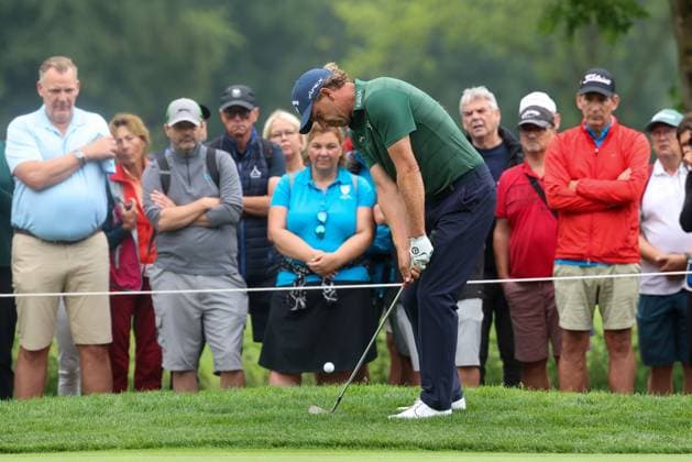 Marcel Siem GER at the chip on the green, 36 BMW International Open 2025, Golf, DP World Tour, Men, Round 2, 04 07 2025 Eichenried Bayern Germany Copyright: xkolbert-press ChristianxKolbertx