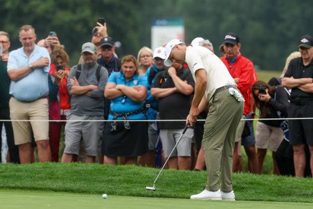 Martin Kaymer GER putting, 36 BMW International Open 2025, Golf, DP World Tour, Men, Round 2, 04 07 2025 Eichenried Bayern Germany Copyright: xkolbert-press ChristianxKolbertx