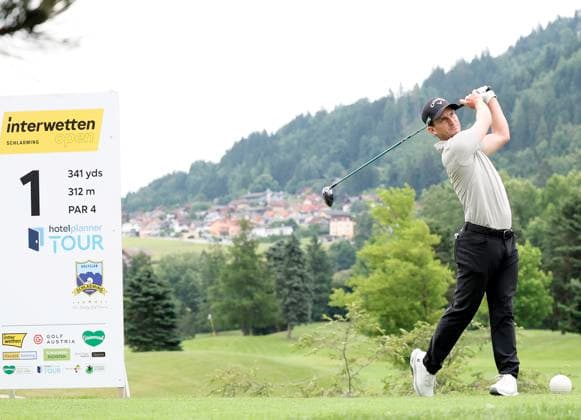 GOLF - Interwetten Open HAUS,AUSTRIA,04.JUL.25 - GOLF - Interwetten Open, HotelPlanner Tour, Golfclub Schladming. Image shows Chris Paisley (RSA).  GEPAxpictures xHansxOberlaender