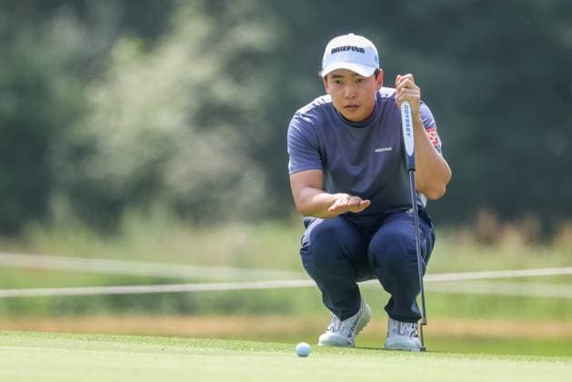 Yuto Katsuragawa JPN reading the putting line, 36 BMW International Open 2025, Golf, DP World Tour, Men, Round 2, 04 07 2025 Eichenried Bayern Germany Copyright: xkolbert-press ChristianxKolbertx