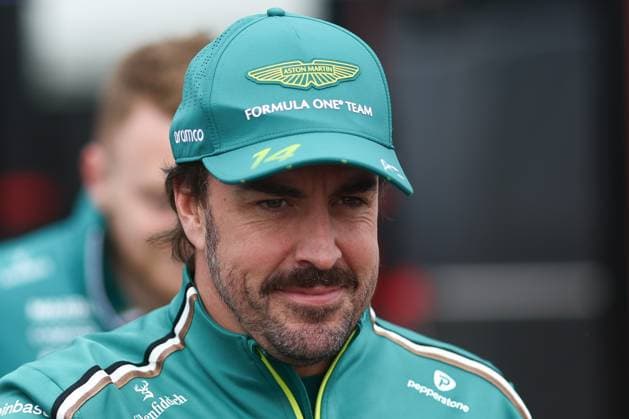 F1 British Grand Prix 2025 Practice 1 Fernando Alonso of Aston Martin Aramco before first practice ahead of the Formula 1 British Grand Prix at Silverstone Circuit in Northampton, Great Britain on July 5, 2024. Northampton United Kingdom  Copyright: xJakubxPorzyckix originalFilename:porzycki-f1britis250704_np4sb.jpg