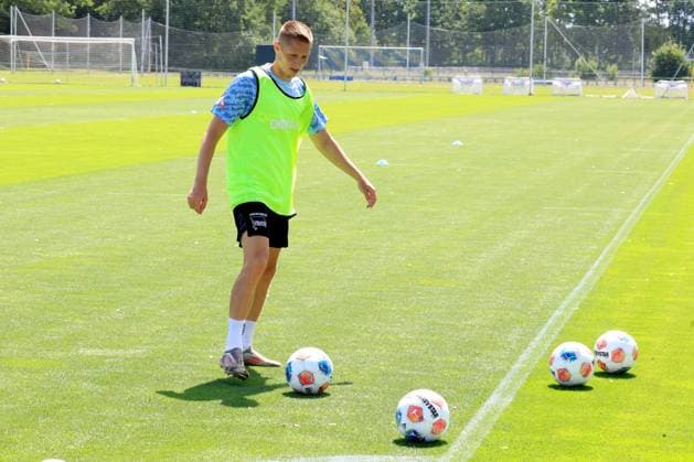 DEU, DFL, 2 FBL Hertha BSC, Training, 04 07 2025, Sportforum, Berlin, DEU, DFL, 2 FBL Hertha BSC, Training, im Bild Palko Dardai Hertha BSC Berlin 20 DFL regulations prohibit any use of Photographs as image sequences and or quasi video nordphotoxGmbHx xEngler nph00076