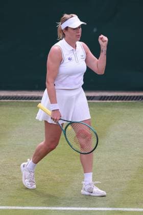 Anastasia Pavlyuchenkova makes a fist and cheers, cheers,joy,emotion Ladies Singles, Ladies Singles Copyright: xJuergenxHasenkopfx