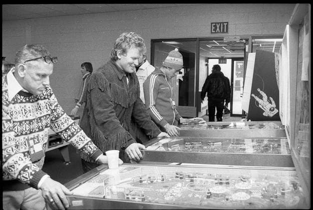 Olympic Games, Olympische Spiele, Olympia, OS Lake Placid 1980: Peter Müller at the pinball machine Olympic Games Lake Placid 1980: Peter Müller at the pinball machine 38693337