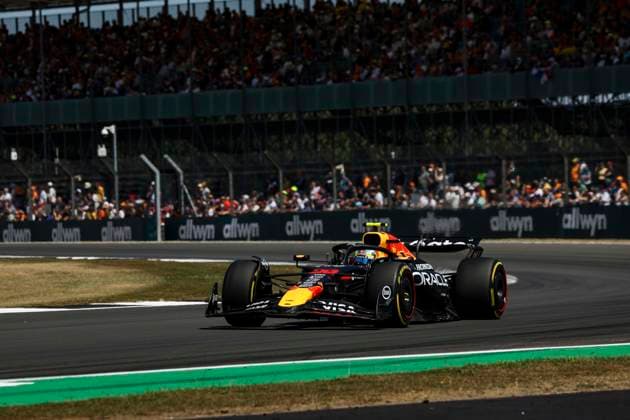 F1 - BRITISH GRAND PRIX 2025 36 LINDBLAD Arvid (gbr), Red Bull Racing RB21, action during the Formula 1 Qatar Airways British Grand Prix 2025, 12th round of the 2025 FIA Formula One World Championship, WM, Weltmeisterschaft from July 4 to 6, 2025 on the Silverstone Circuit, in Silverstone, United Kingdom - SilverstoneUnited Kingdom  Copyright: xFLORENTxGOODENx