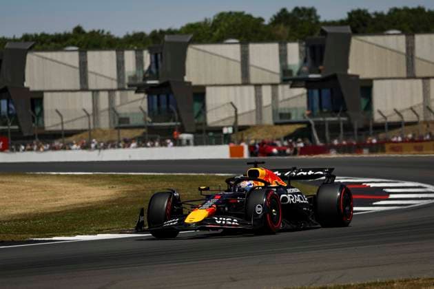 F1 - BRITISH GRAND PRIX 2025 01 VERSTAPPEN Max (nld), Red Bull Racing RB21, action during the Formula 1 Qatar Airways British Grand Prix 2025, 12th round of the 2025 FIA Formula One World Championship, WM, Weltmeisterschaft from July 4 to 6, 2025 on the Silverstone Circuit, in Silverstone, United Kingdom - SilverstoneUnited Kingdom  Copyright: xFLORENTxGOODENx