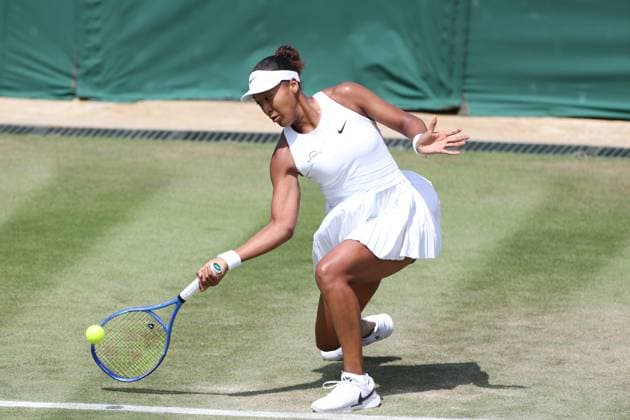 July 4, 2025, London, Celestynow, England: NAOMI OSAKA of Japan during the match against Anastasia Pavlyuchenkova in the third round of Championships 2025 at Wimbledon AELTC in London. London England - ZUMAc278 20250704_zsp_c278_006 Copyright: xMarcinxCholewinskix