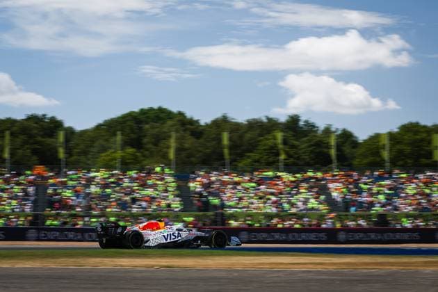 F1 - BRITISH GRAND PRIX 2025 30 LAWSON Liam (nzl), Visa Cash App RB F1 Team VCARB02, action during the Formula 1 Qatar Airways British Grand Prix 2025, 12th round of the 2025 FIA Formula One World Championship, WM, Weltmeisterschaft from July 4 to 6, 2025 on the Silverstone Circuit, in Silverstone, United Kingdom - SilverstoneUnited Kingdom  Copyright: xANTONINxVINCENTx