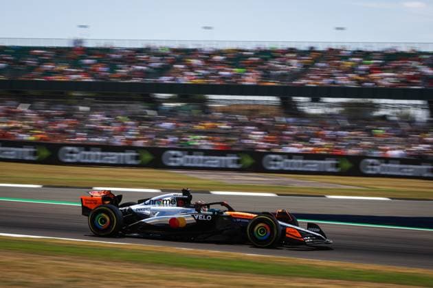 F1 - BRITISH GRAND PRIX 2025 81 PIASTRI Oscar (aus), McLaren F1 Team MCL39, action during the Formula 1 Qatar Airways British Grand Prix 2025, 12th round of the 2025 FIA Formula One World Championship, WM, Weltmeisterschaft from July 4 to 6, 2025 on the Silverstone Circuit, in Silverstone, United Kingdom - SilverstoneUnited Kingdom  Copyright: xANTONINxVINCENTx
