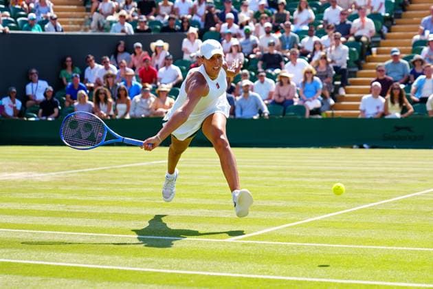 Madison Keys during her third round match Wimbledon Tennis Championships, Day 5, The All England Lawn Tennis and Croquet Club, London, UK - 04 Jul 2025London The All England Lawn Tennis and United Kingdom  Copyright: xJavierxGarcia Shutterstockx 15384469cw