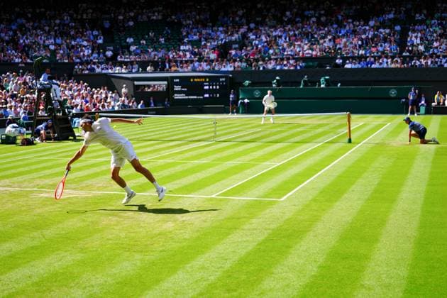 Taylor Fritz during his third round match Wimbledon Tennis Championships, Day 5, The All England Lawn Tennis and Croquet Club, London, UK - 04 Jul 2025London The All England Lawn Tennis and United Kingdom  Copyright: xJavierxGarcia Shutterstockx 15384469ed
