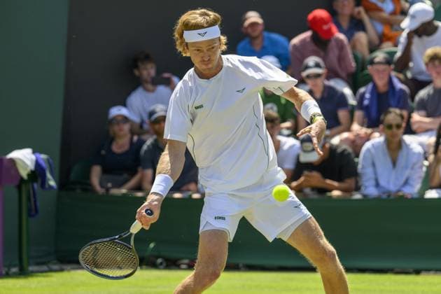 Wimbledon Tennis Championships - Day 5 LONDON, UNITED KINGDOM - JULY 04: Andrey Rublev plays in the Men’s singles third round match against Adrian Mannarino of France (not seen) during day five of The Championships Wimbledon 2025 at All England Lawn Tennis and Croquet Club on July 04, 2025 in London, United Kingdom. Ray Tang Anadolu London United Kingdom. Editorial use only. Please get in touch for any other usage.  Copyright: x2025xAnadoluxRayxTangx
