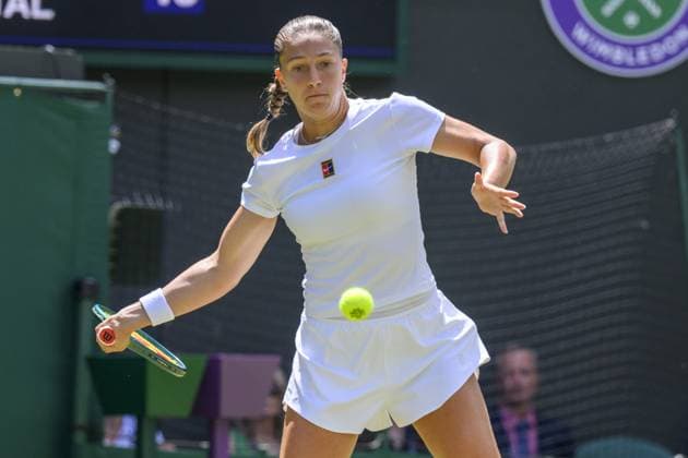 Wimbledon Tennis Championships - Day 5 LONDON, UNITED KINGDOM - JULY 04: Diane Parry of Franceplays in the Ladies singles third round match against Adrian Sonay Kartal of Greta Britain (not seen) during day five of The Championships Wimbledon 2025 at All England Lawn Tennis and Croquet Club on July 04, 2025 in London, United Kingdom. Ray Tang Anadolu London United Kingdom. Editorial use only. Please get in touch for any other usage.  Copyright: x2025xAnadoluxRayxTangx
