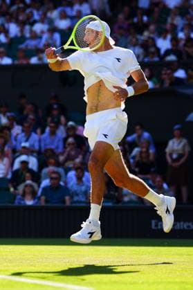 Jan-Lennard Struff during his third round match Wimbledon Tennis Championships, Day 5, The All England Lawn Tennis and Croquet Club, London, UK - 04 Jul 2025London The All England Lawn Tennis and United Kingdom  Copyright: xJavierxGarcia Shutterstockx 15384469gs