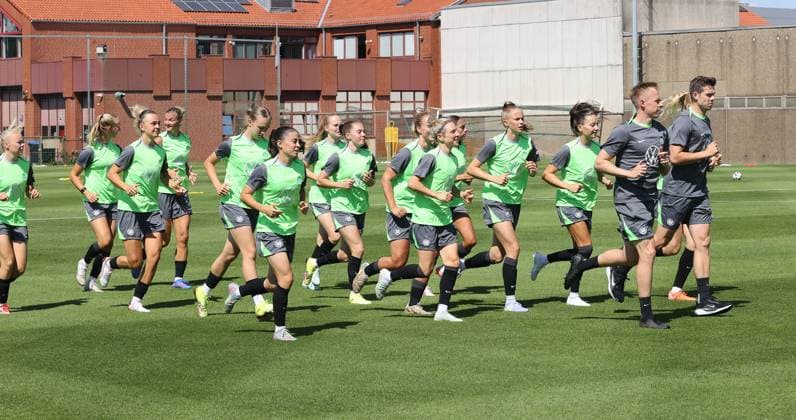Training start VfL Wolfsburg Women Wolfsburg, 04 07 2025, Football, Women, Google Pixel Women Bundesliga, VfL Wolfsburg, Training start, Picture shows impressions from training Wolfsburg