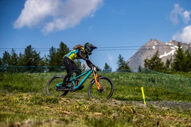 Whoop Downhill Worldcup La Thuile BALANCHE Camille YETI FOX FACTORY RACE TEAMat Whoop Downhill Worldcup La Thuile, 04 07 2025,in La Thuile,ITA Photo Sebastian Sternemann