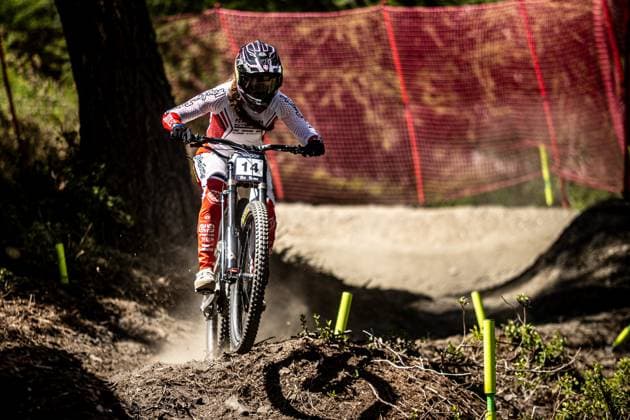 Whoop Downhill Worldcup La Thuile PIERRON Antoine COMMENCAL SCHWALBE BY LES ORRESat Whoop Downhill Worldcup La Thuile, 04 07 2025,in La Thuile,ITA Photo Sebastian Sternemann