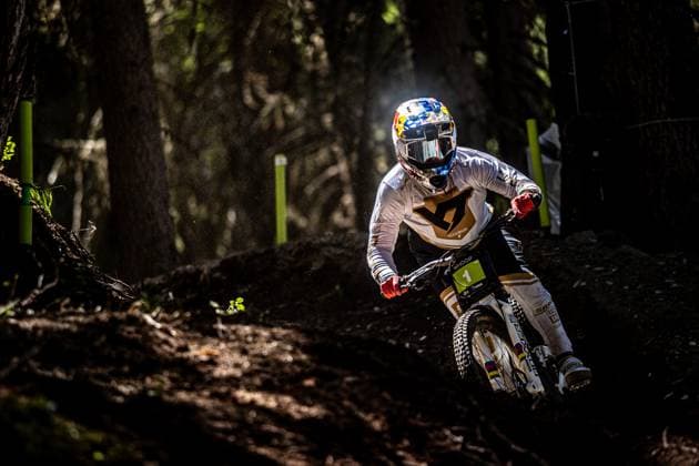 Whoop Downhill Worldcup La Thuile HÖLL Valentina YT MOBat Whoop Downhill Worldcup La Thuile, 04 07 2025,in La Thuile,ITA Photo Sebastian Sternemann