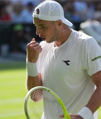 Tennis - 2025 Wimbledon Championships - Men™s Singles - 3rd round - Carlos Alcaraz v Jan Lennard Struff All England Lawn Tennis & Croquet Club - Friday 4th July 2025 Jan Lennard Struff of Germany 