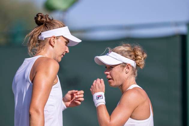 Beatriz Haddad Maia and Laura Siegemund during the Wimbledon 2025 Women™s Doubles second round tennis match between Hailey Baptiste & Caty McNally v Laura Siegemund & Beatriz Haddad Maia at the All England Tennis Club in London, England (Richard Callis Sports Press Photo SPP)  Copyright: xRichardxCallis SportsxPressxPhotox xSPPx spp-en-RiCaPrPh-SPP25_richiecallis_040725_18829
