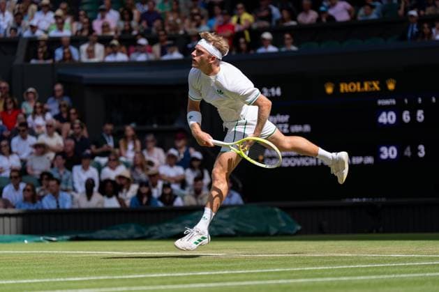 2025-07-04 Wimbledon 2025 LONDON, ENGLAND - JULY 4: Alejandro Davidovich Fokina of Spain during Wimbledon 2025 at All England Lawn Tennis & Croquet Club on July 4, 2025 in London, England. London All England Lawn Tennis & Croquet Club England Content not available for redistribution in The Netherlands directly or indirectly through any third parties. Copyright: xMarleenxFouchierx