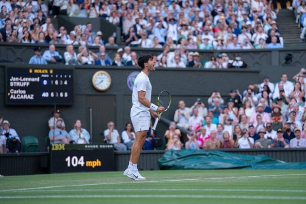 2025-07-04 Wimbledon 2025 LONDON, ENGLAND - JULY 4: Carlos Alcaraz of Spain during Wimbledon 2025 at All England Lawn Tennis & Croquet Club on July 4, 2025 in London, England. London All England Lawn Tennis & Croquet Club England Content not available for redistribution in The Netherlands directly or indirectly through any third parties. Copyright: xMarleenxFouchierx