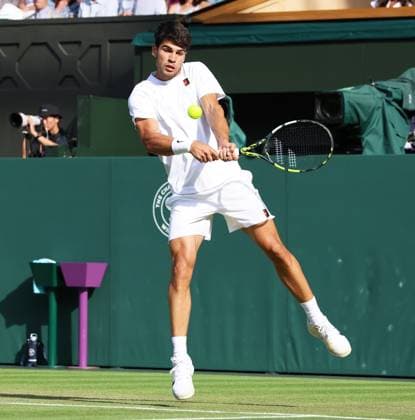 TENNIS - Wimbledon 2025 LONDON,ENGLAND,04.JUL.25 - TENNIS - ATP, Tennis Herren World Tour, Wimbledon, Grand Slam. Image shows Carlos Alcaraz (ESP).  GEPAxpictures xAlanxGrieves