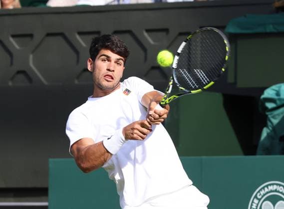 TENNIS - Wimbledon 2025 LONDON,ENGLAND,04.JUL.25 - TENNIS - ATP, Tennis Herren World Tour, Wimbledon, Grand Slam. Image shows Carlos Alcaraz (ESP).  GEPAxpictures xAlanxGrieves